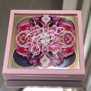 Patrick Starr x MAC eyeshadow palette